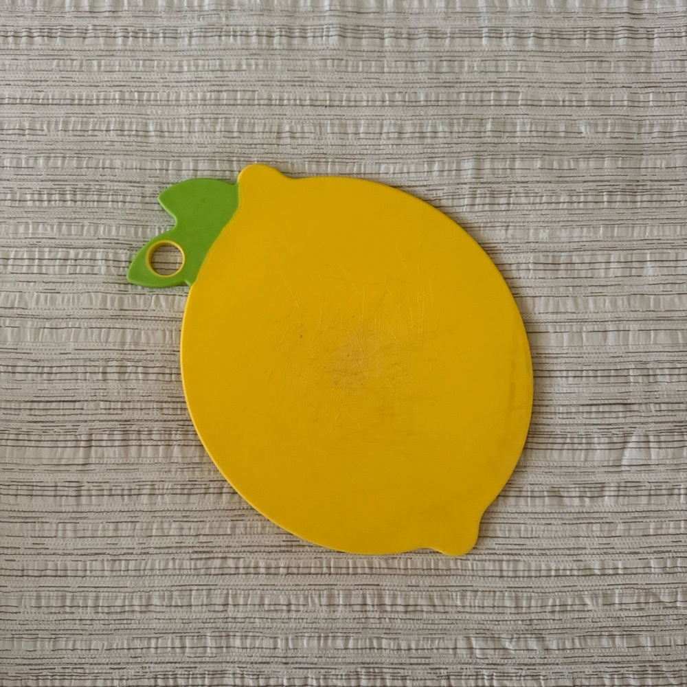 Lemon-Shaped Cutting Board